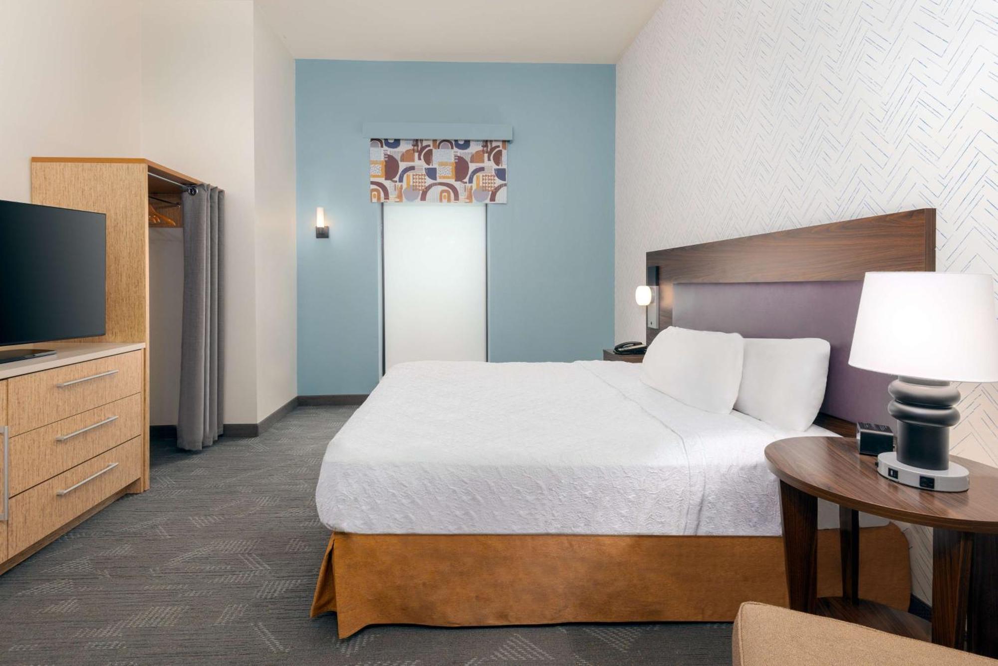 Home2 By Hilton Buffalo Airport/ Galleria Mall